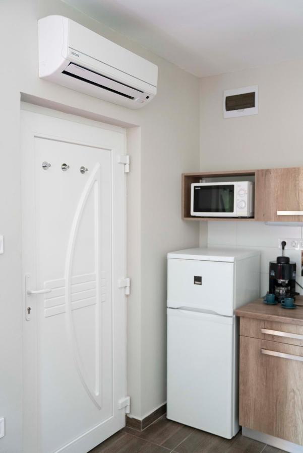 Tulipan Apartman เอ็กเกอร์ ภายนอก รูปภาพ